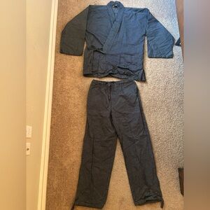 Japanese Gi Kimono black w/white pinstripe stitching Large Men or Women’s